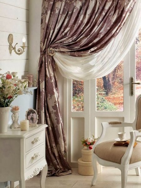 Dekorasyonda perde şıklığı 