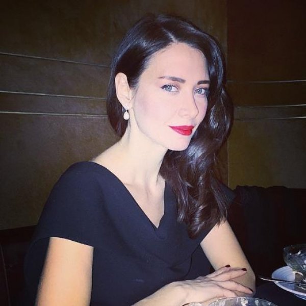 Nefise Karatay hamile