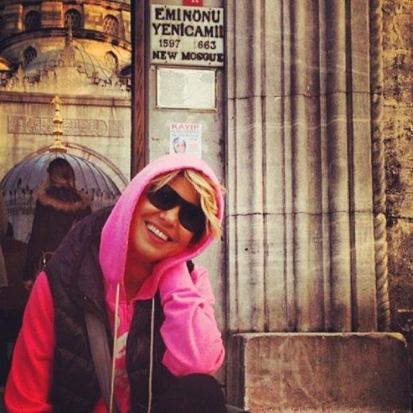 Gülben Ergen minibüse bindi