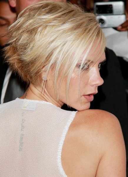 Sarışın olmaya heves edip hüsrana uğrayan 18 ünlü