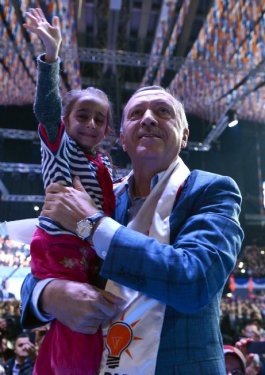 Erdoğan İstanbul ilçe adaylarını tanıttı