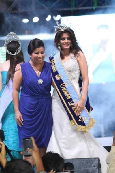 Ekvador'lu kraliçe liposuction ameliyatında öldü