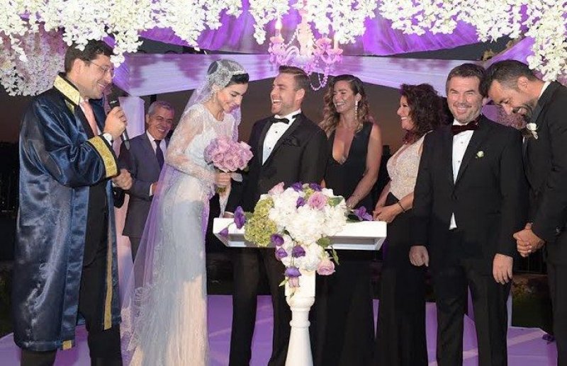 Murat Dalkılıç ile Merve Boluğur evlendi