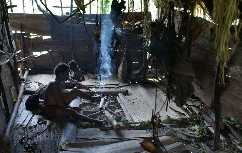 Dunyanin En Son Yasayan Yamyam Kabilesi Korowailer