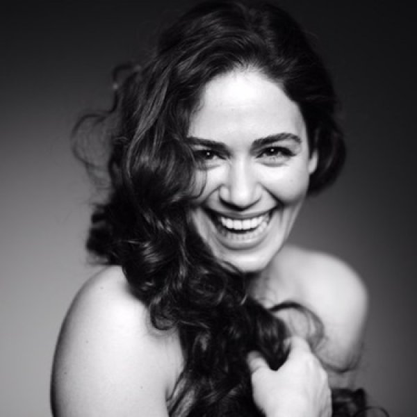 Geçmişten bugüne Özge Borak