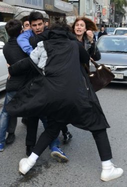 Ece Sükan'ın eşini döven valelere gözaltı