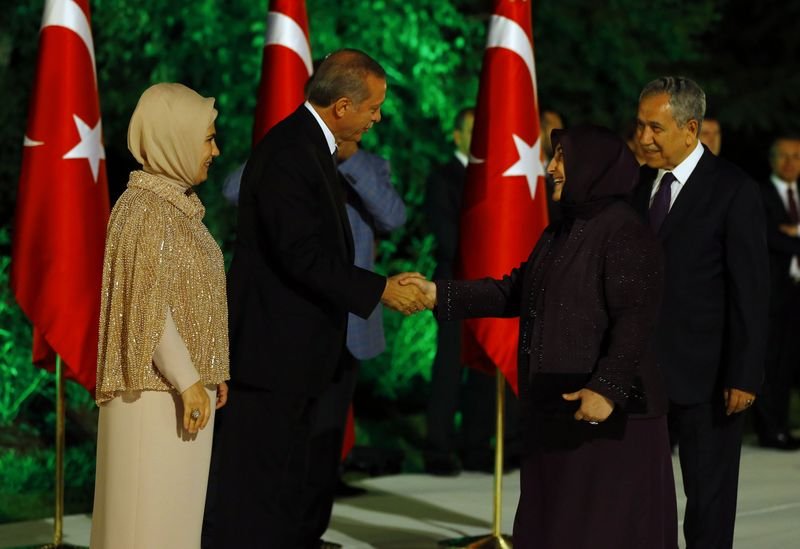 Cumhurbaşkanı Erdoğan'ın Köşk'teki ilk resepsiyonu