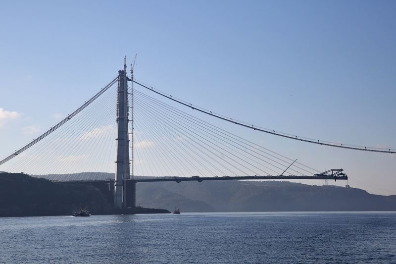 Üçüncü köprünün telleri rekor kırdı