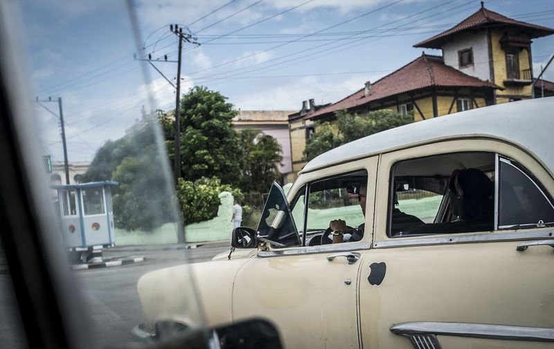 Apple devrimcilerin ülkesi Küba'ya girdi