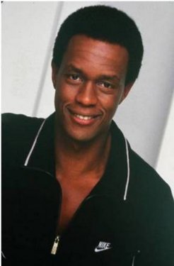 Maskelerin ardındaki gerçek yüzler