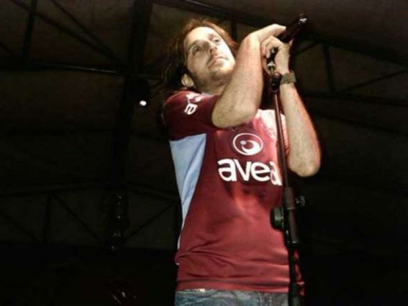 Bakın ünlüler hangi  takımı tutuyor 