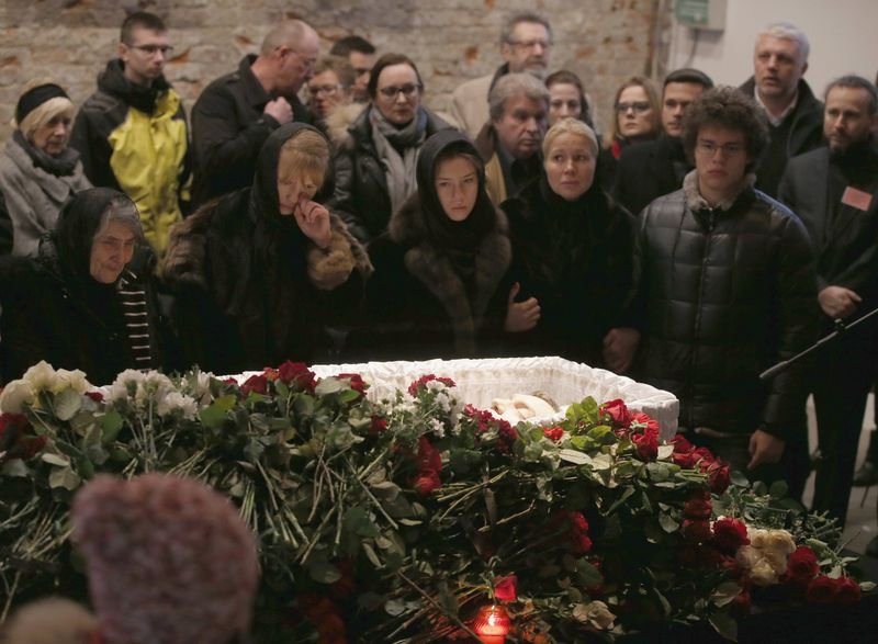 Muhalif lider Nemtsov'a veda 