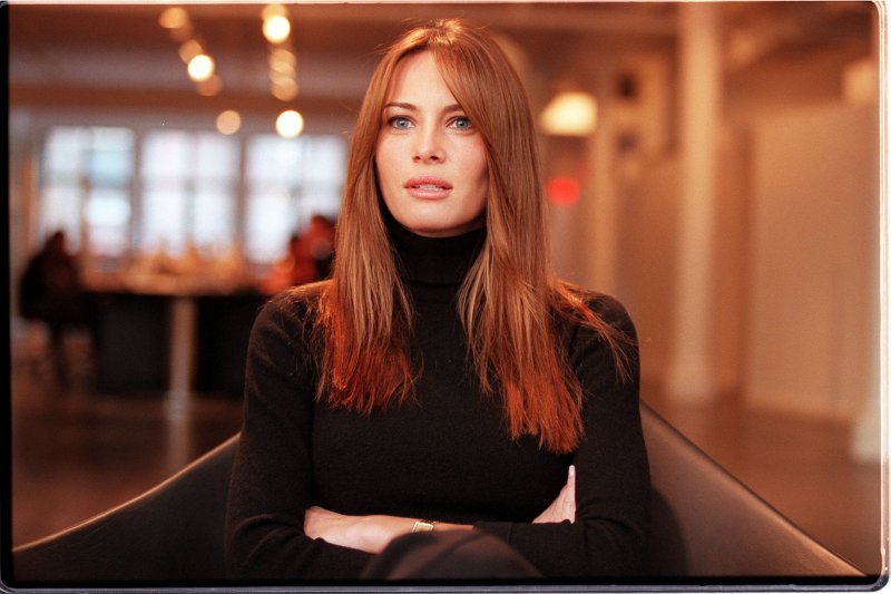 Arabistan'da başını açan First Lady  Vatikan'da kapattı