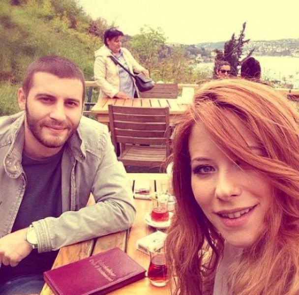 Güzel oyuncu İpek Usta doğum için gün sayıyor