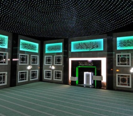 Kadın mimarın 10 yılda yaptığı cami görenleri mest etti