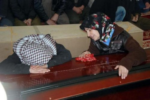 Uludere'de ölenler son yolculuğuna uğurlandı