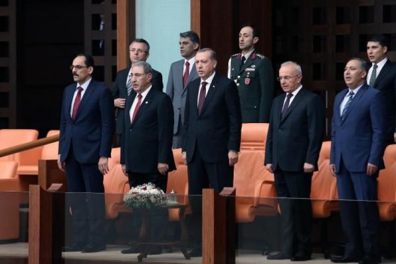 Meclis'te yemin töreni