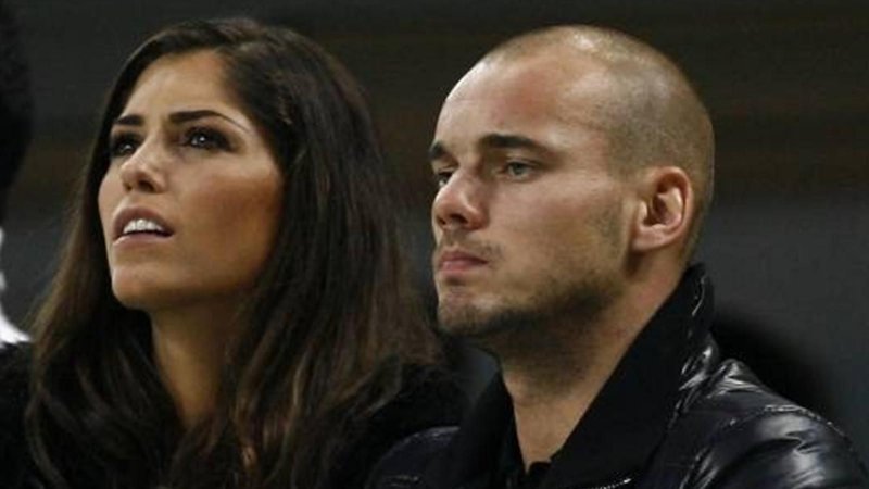 Sneijder oğlunun adını dövme yaptırdı