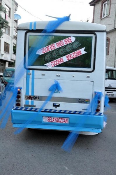 İlginç gelin arabası yazıları 