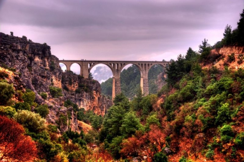 Tarihe tanıklık eden köprüler