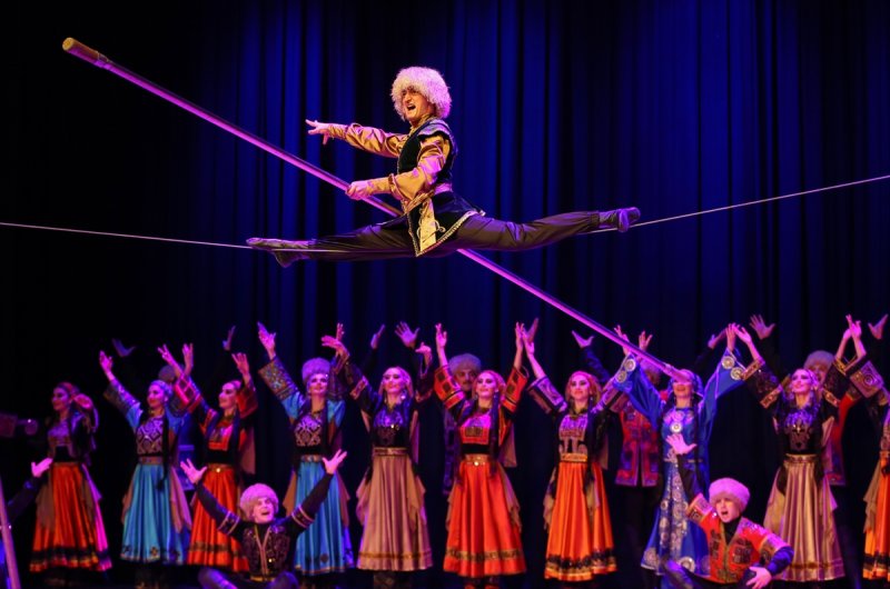 Lezginka Bursalıları coşturdu