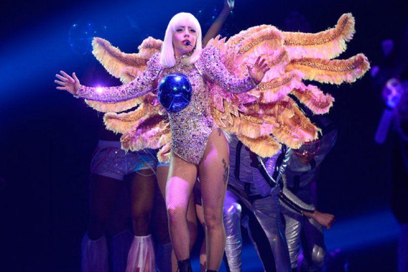 Lady Gaga hamama gitmek istiyor