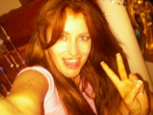 Hilal Cebeci'nin Twitter fotoğrafları