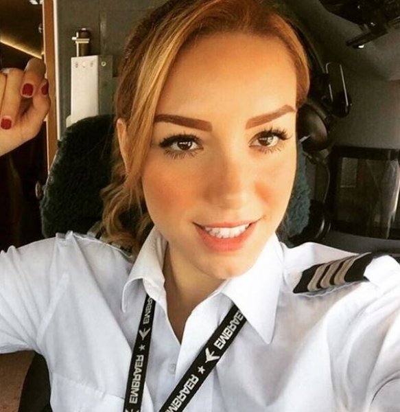 Ronaldo'nun Meksikalı güzel pilotu