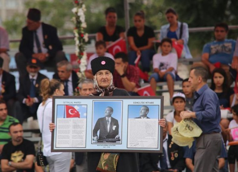 Yurt geneli'nden Zafer Bayramı kutlamaları