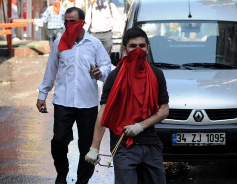 İstanbul'da olaylı 1 Mayıs kutlaması