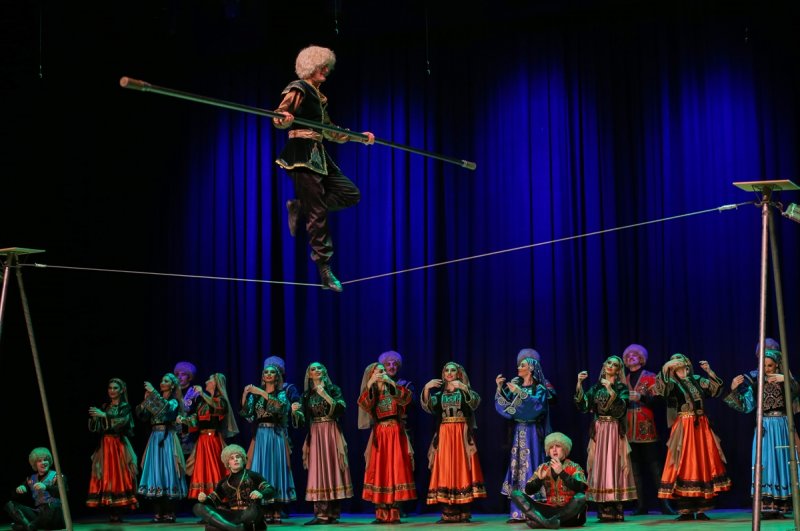 Lezginka Bursalıları coşturdu