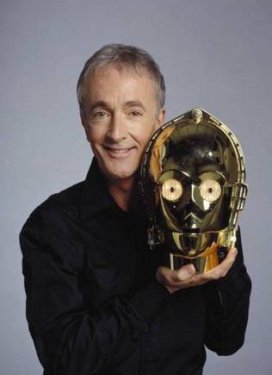 Maskelerin ardındaki gerçek yüzler