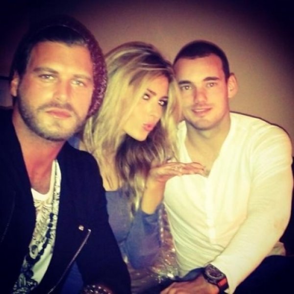 Sneijder oğlunun adını dövme yaptırdı