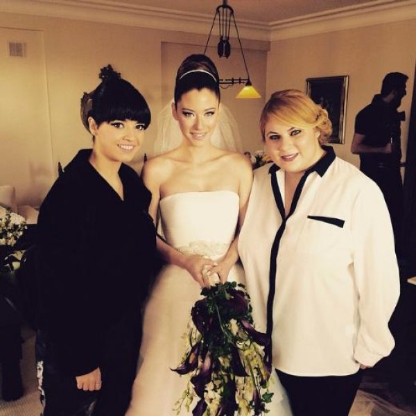 Güzel oyuncu İpek Usta doğum için gün sayıyor