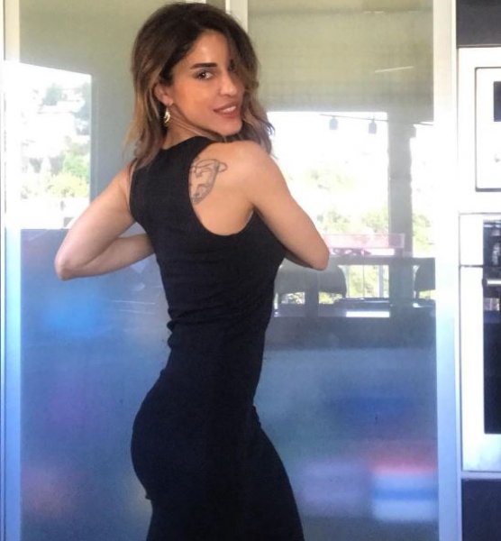 Fit anne Irmak Ünal çocuklarıyla tatilde 