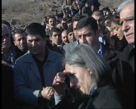 Uludere'de ölenler son yolculuğuna uğurlandı