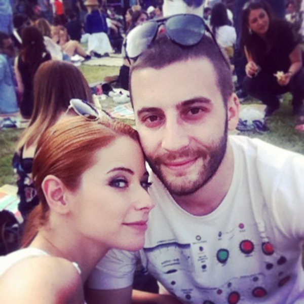 Güzel oyuncu İpek Usta doğum için gün sayıyor