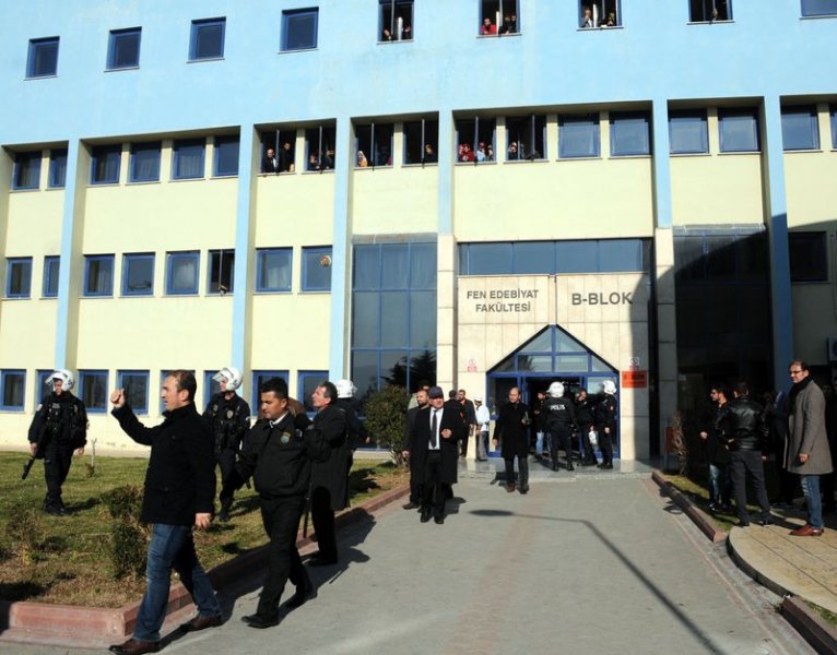 Sütçü İmam'da öğrenciler arasında gerginlik