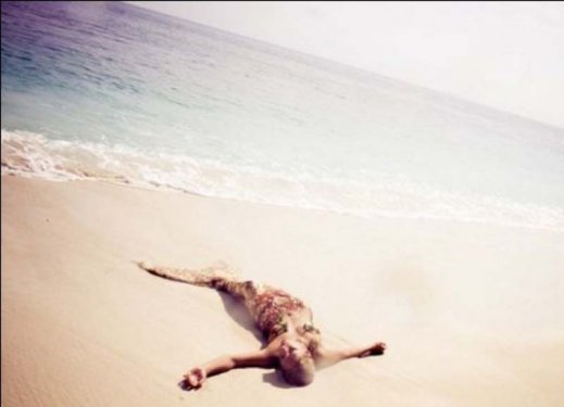 Hannah kendini deniz kızı sanıyor