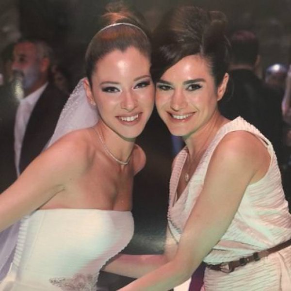 Güzel oyuncu İpek Usta doğum için gün sayıyor