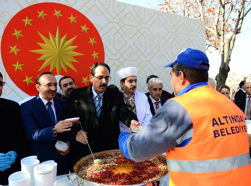 Cumhurbaşkanı Erdoğan'dan Mehmetçiğe aşure