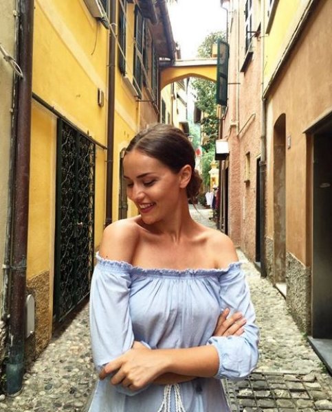 Özcan Deniz Fahriye'nin fotoğrafını beğendi