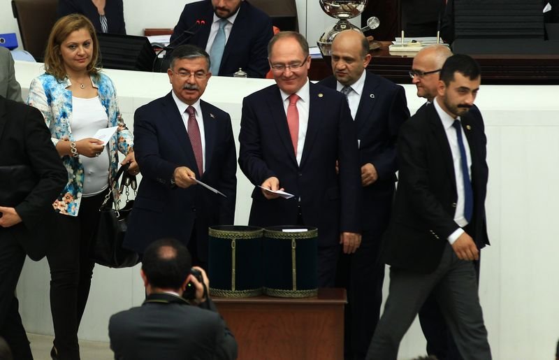 Meclis Başkanlığı oylamasından kareler