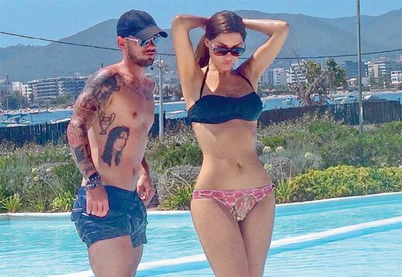 Sneijder oğlunun adını dövme yaptırdı