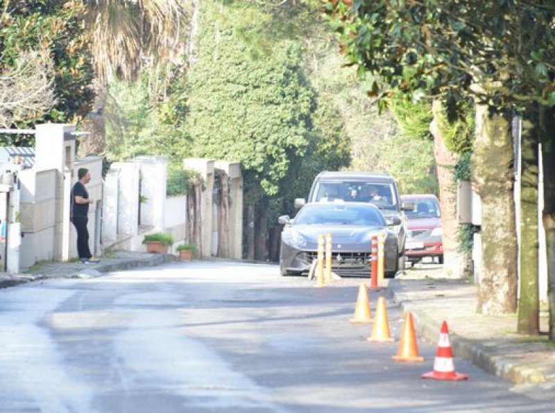 Cem Yılmaz yeni aşkı Ayşe Hatun Önal ile görüntülendi