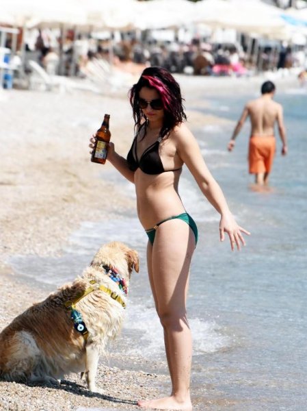 Kadın turiste rahatsız eden yakın markaj