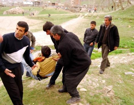 Polis dipçikle böyle dövmüştü