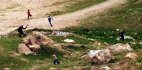 Polis dipçikle böyle dövmüştü