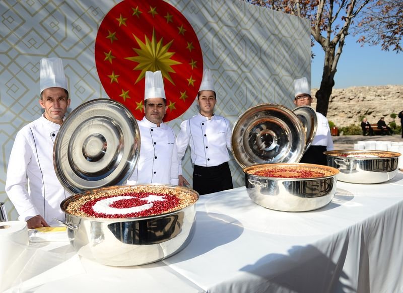 Cumhurbaşkanı Erdoğan'dan Mehmetçiğe aşure
