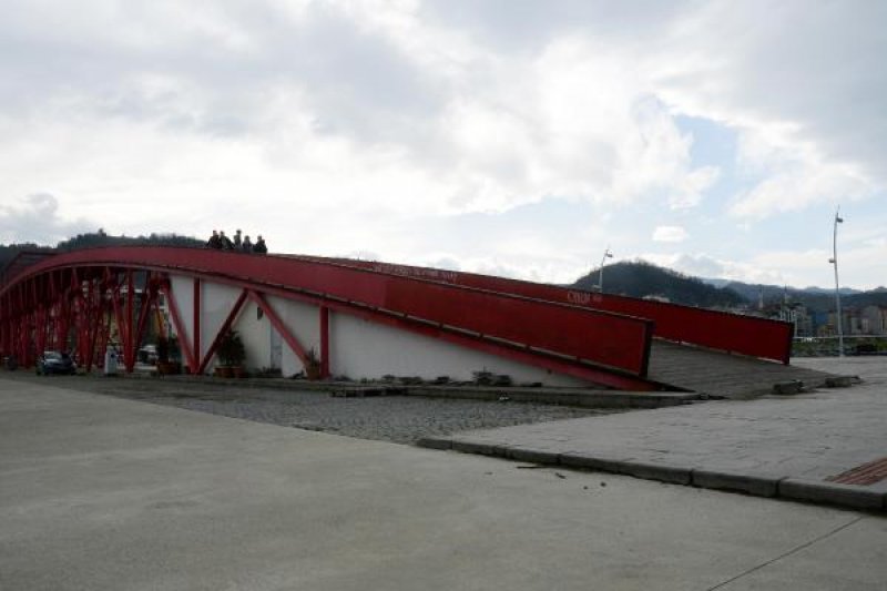 Trabzon'da inşa edilen 'Aşk Köprüsü' ilgi çekiyor